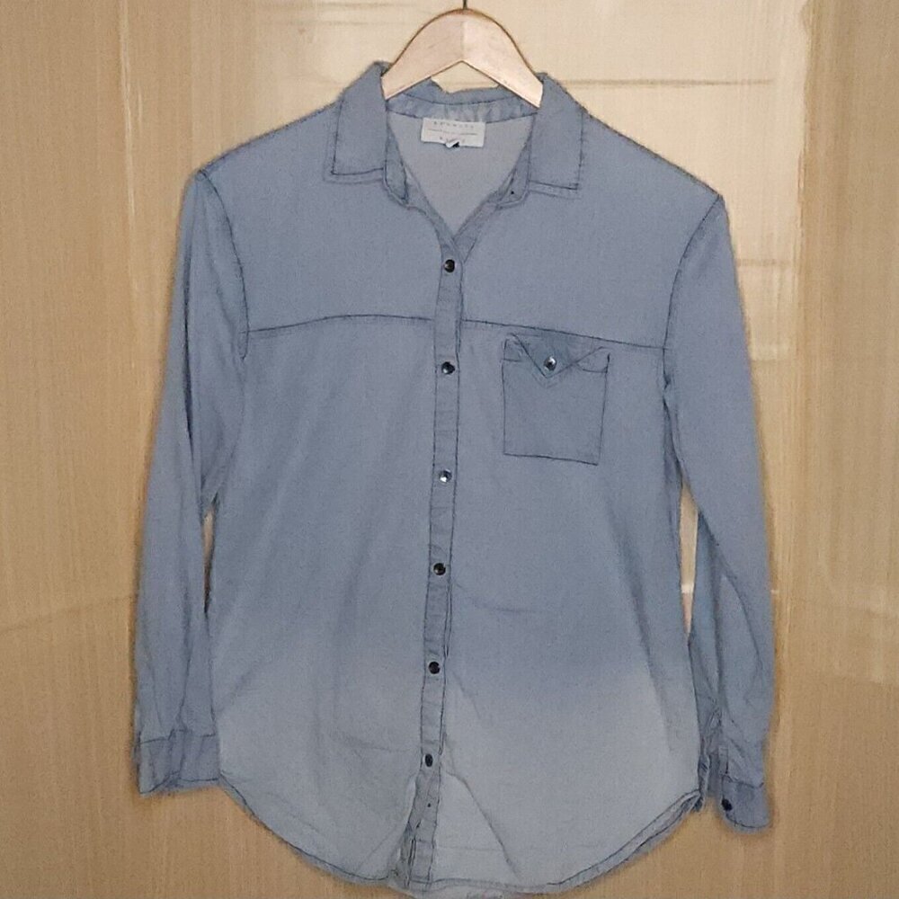 Kendall & Kylie Denim Look Long Sleeve Button Down Small